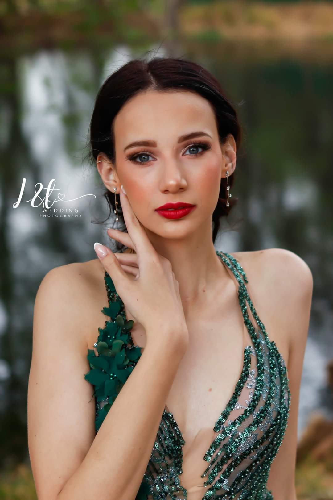 Soft & Elegant Makeup Artistry: